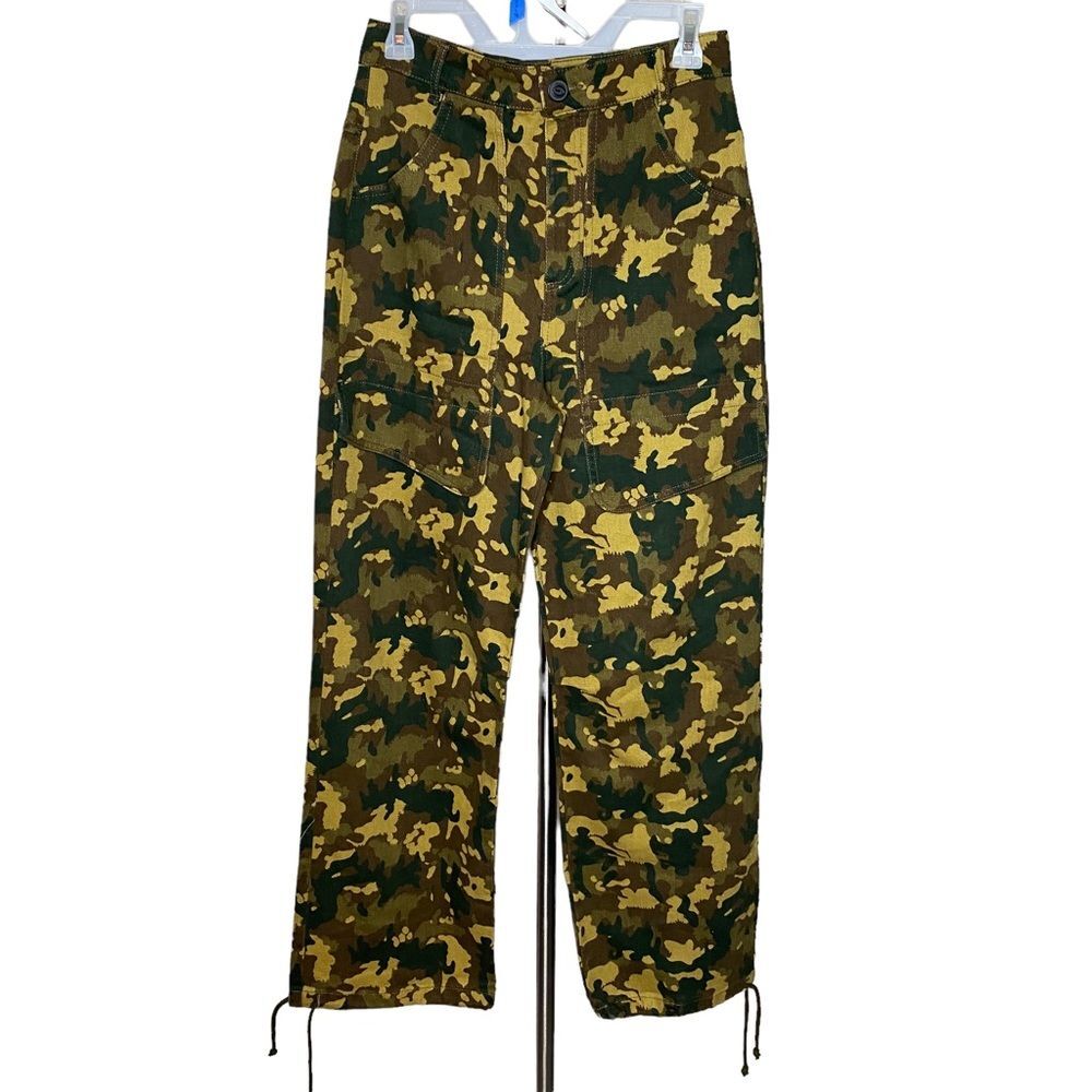 Zara Women’s Camo Pants
